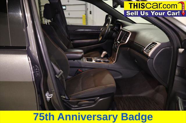 Used 2016 Jeep Grand Cherokee Laredo 75th Anniversary image 21