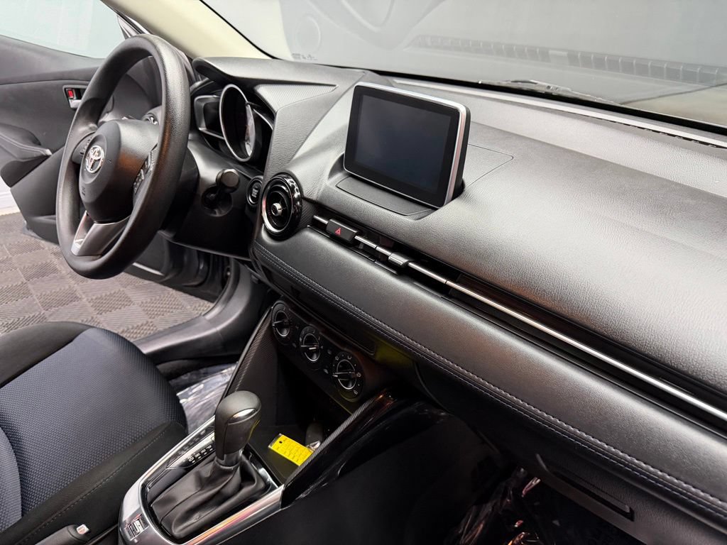 Used 2017 Toyota Yaris iA FWD image 48