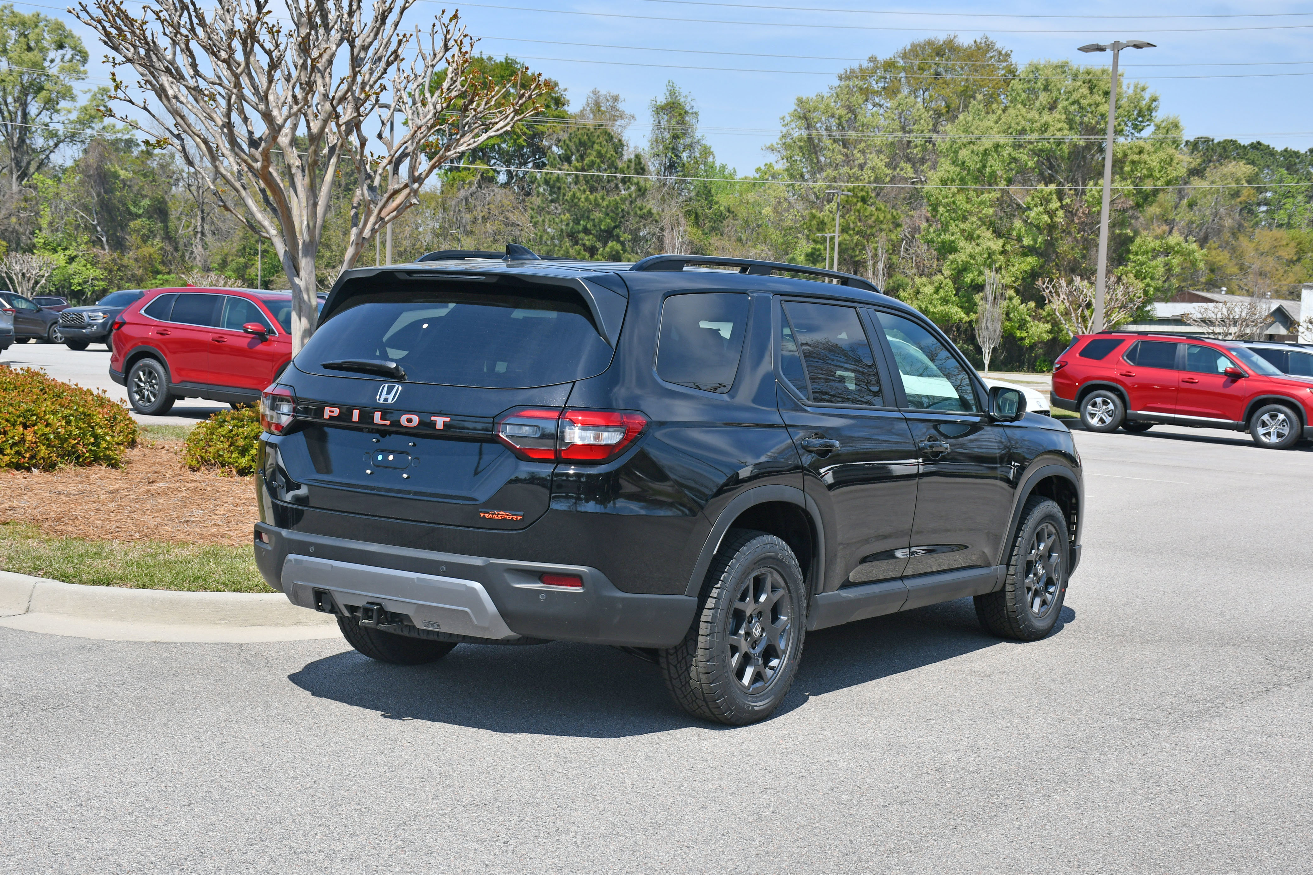 New 2026 Honda Pilot TrailSport image 2