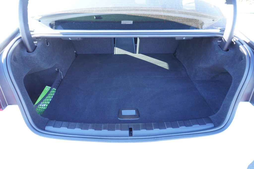 Used 2023 BMW 330e w/ Driving Assistance Package image 8