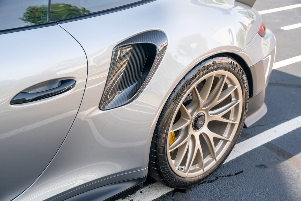 Used 2018 Porsche 911 GT2 RS RWD image 31