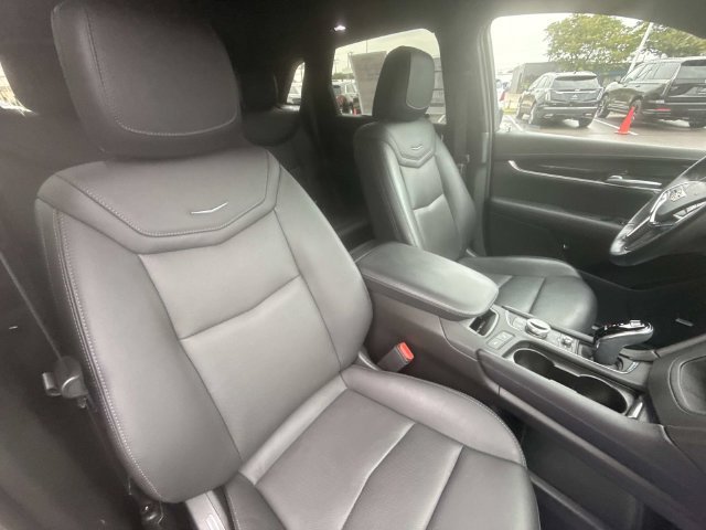 Certified 2023 Cadillac XT5 Premium Luxury AWD/4WD image 54