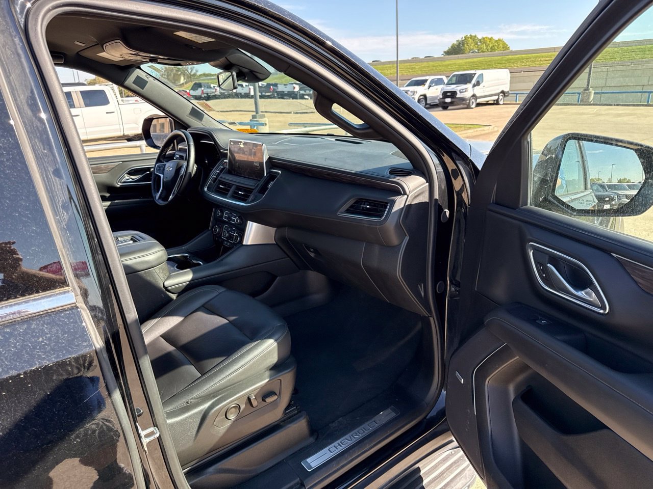 Used 2024 Chevrolet Tahoe LT RWD image 15