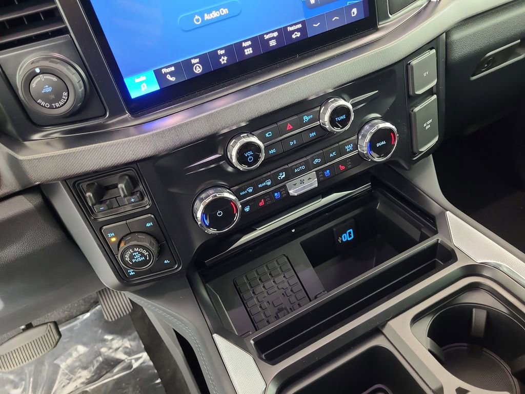 New 2026 Ford F250 Platinum w/ Tremor Off-Road Package image 17