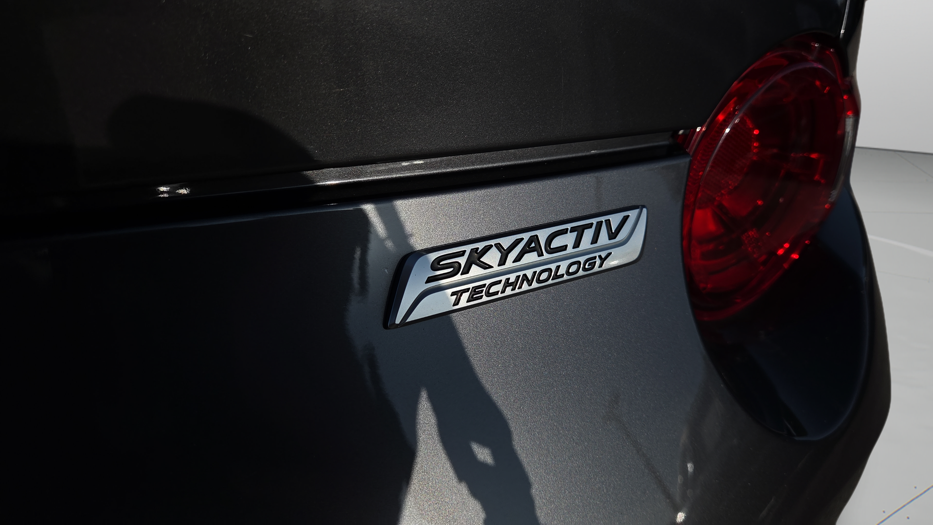 Used 2017 MAZDA MX-5 Miata RF Grand Touring RWD image 38