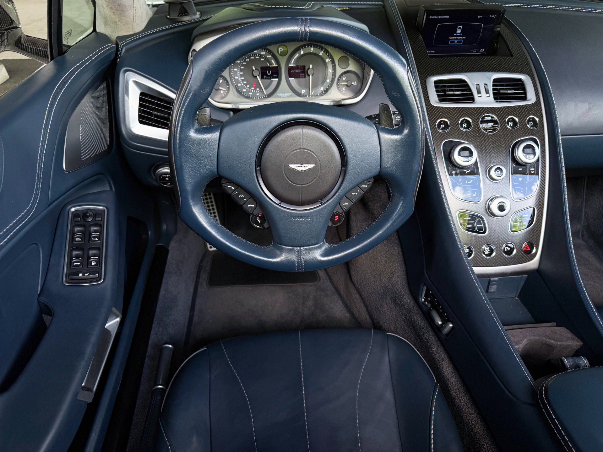 Used 2014 Aston Martin Vanquish Volante RWD image 33