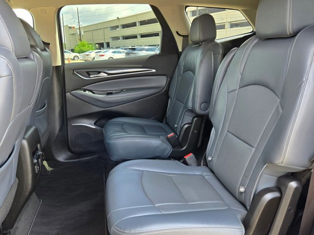 Used 2020 Buick Enclave Essence image 15