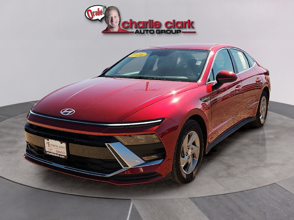 Used 2026 Hyundai Sonata SE FWD image 1