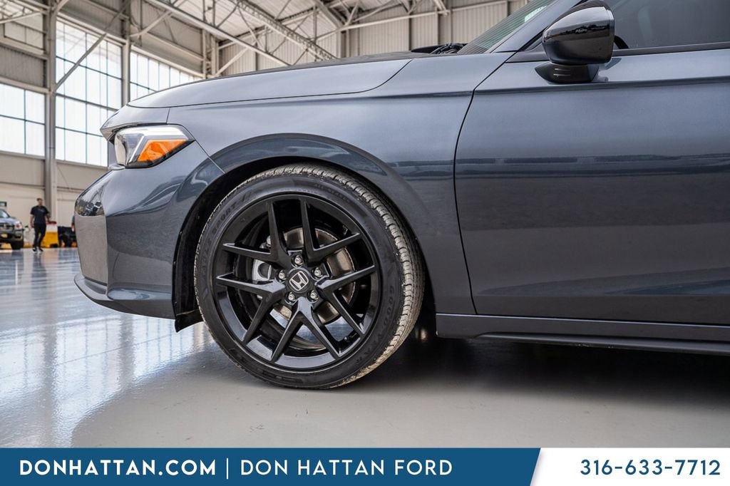Used 2025 Honda Civic Sport image 36