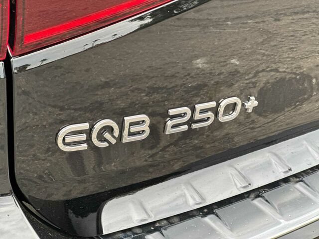 Certified 2024 Mercedes-Benz EQB 250+ image 33