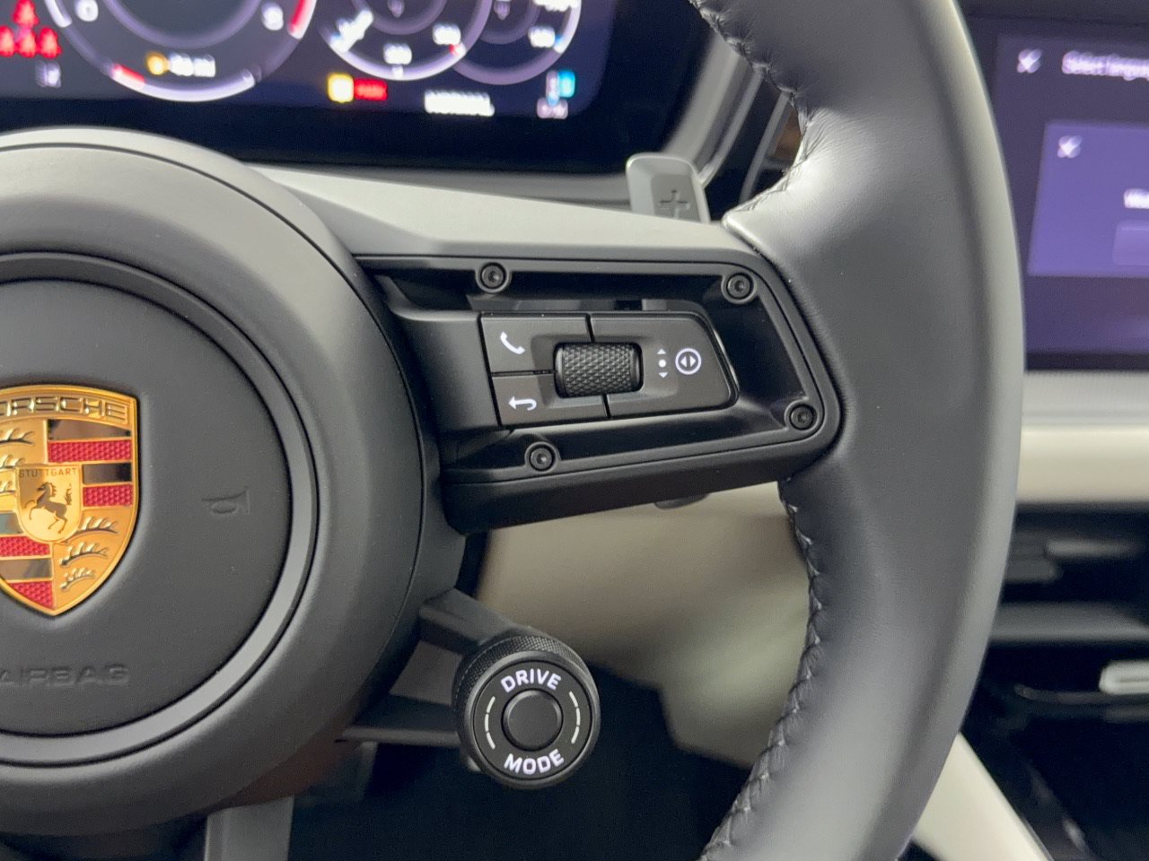 New 2026 Porsche Cayenne S AWD/4WD image 19