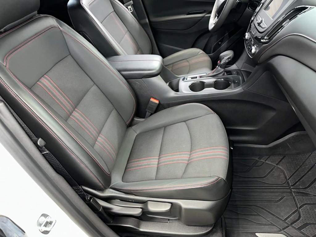 Certified 2022 Chevrolet Equinox RS w/ LPO, Floor Liner Package image 32
