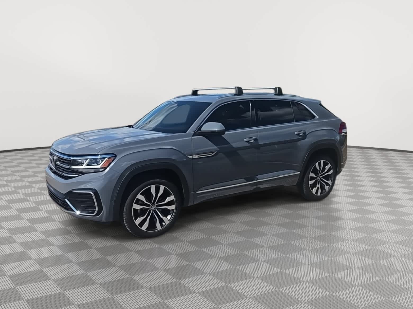 Used 2023 Volkswagen Atlas Cross Sport SEL Premium R-Line AWD/4WD image 4