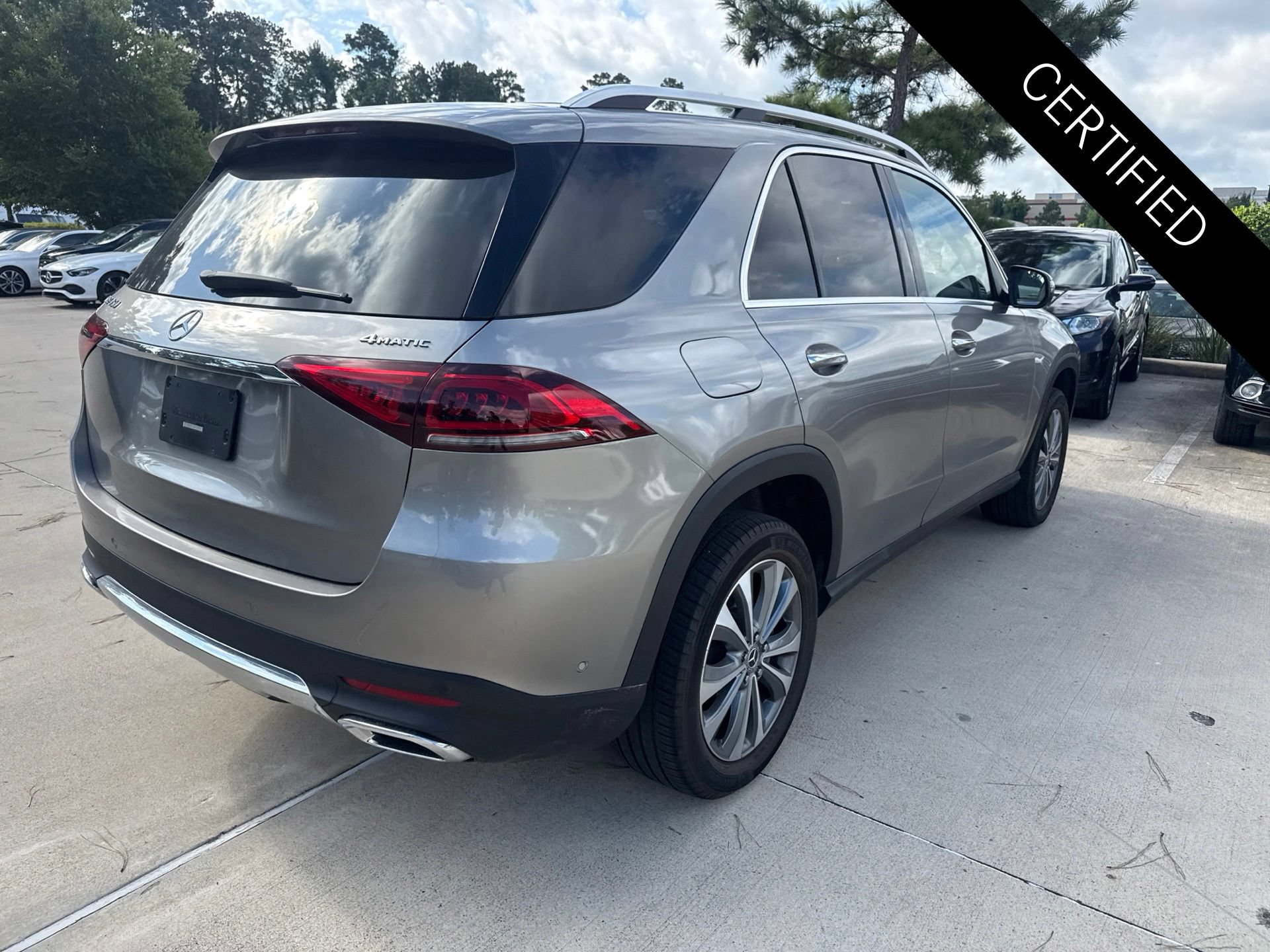 Used 2020 Mercedes-Benz GLE 450 4MATIC image 4