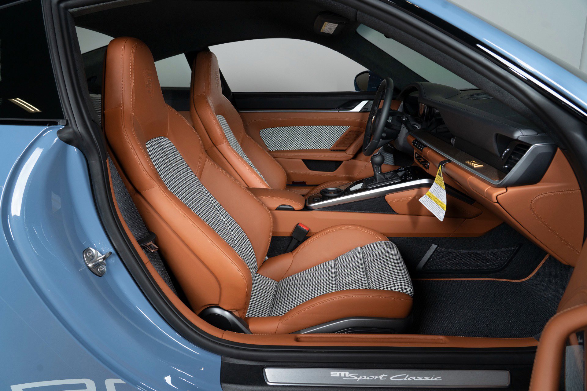 Used 2023 Porsche 911 Sport Classic image 34