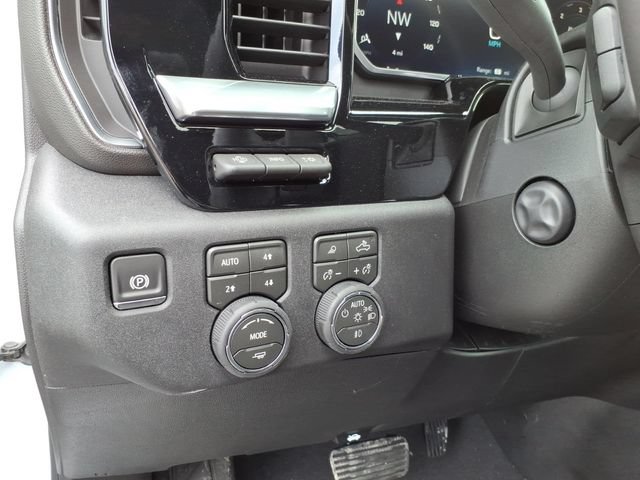 New 2026 Chevrolet Silverado 1500 High Country AWD/4WD image 12