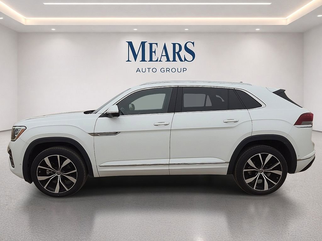 Used 2024 Volkswagen Atlas Cross Sport SEL Premium R-Line AWD/4WD image 2