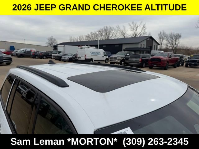New 2026 Jeep Grand Cherokee Altitude image 7