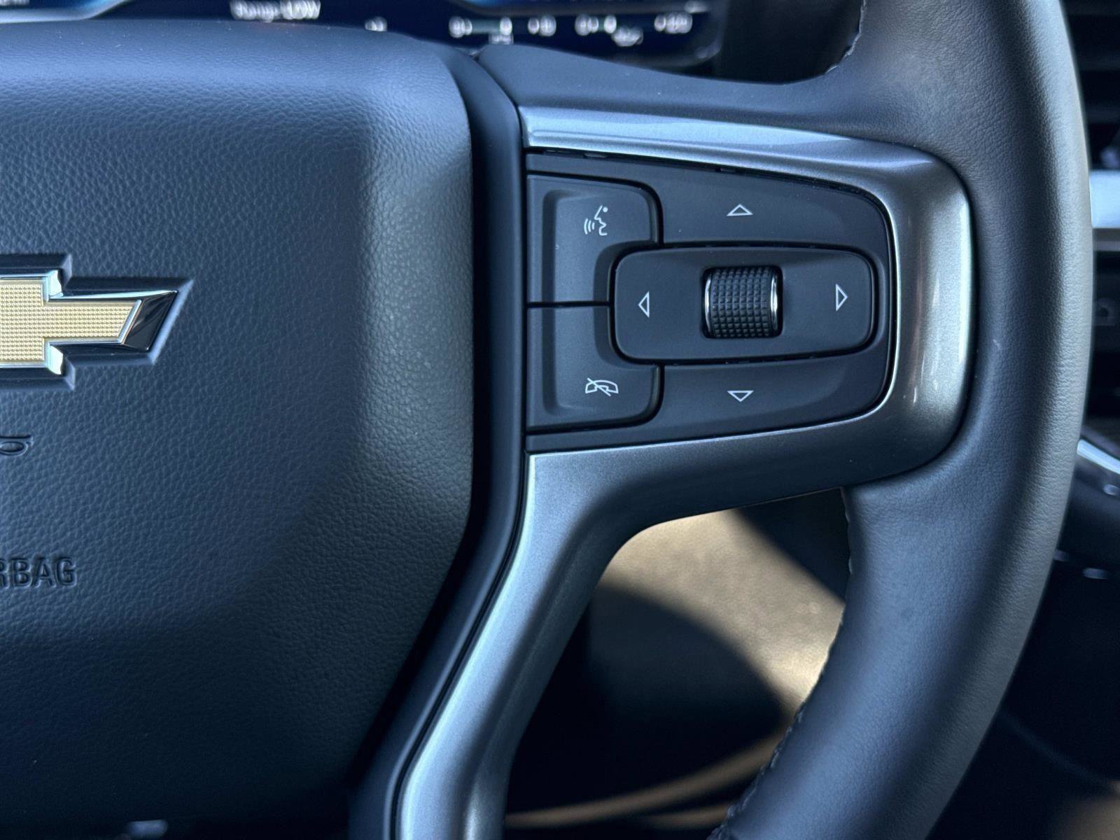 Used 2024 Chevrolet Silverado 1500 LT image 6