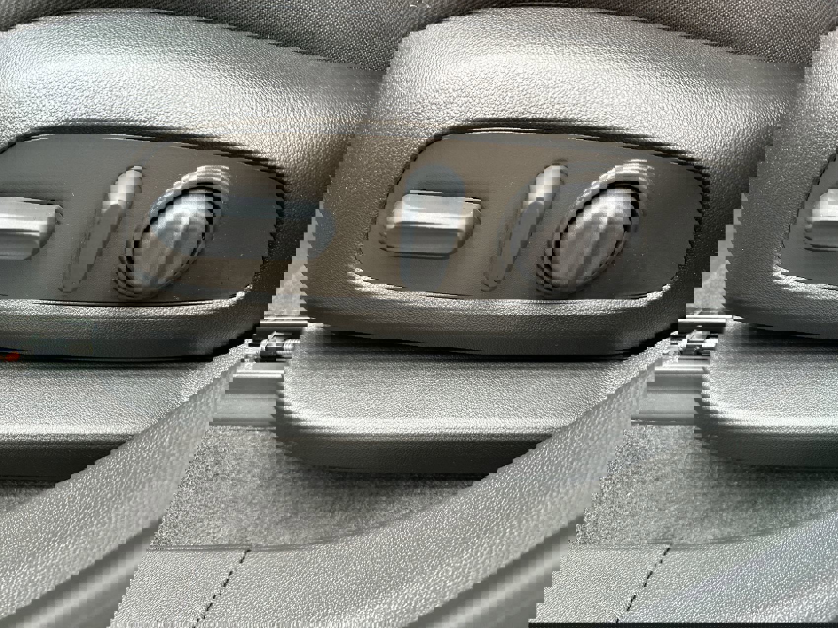 New 2025 Chevrolet Blazer LT w/ Convenience Package image 12