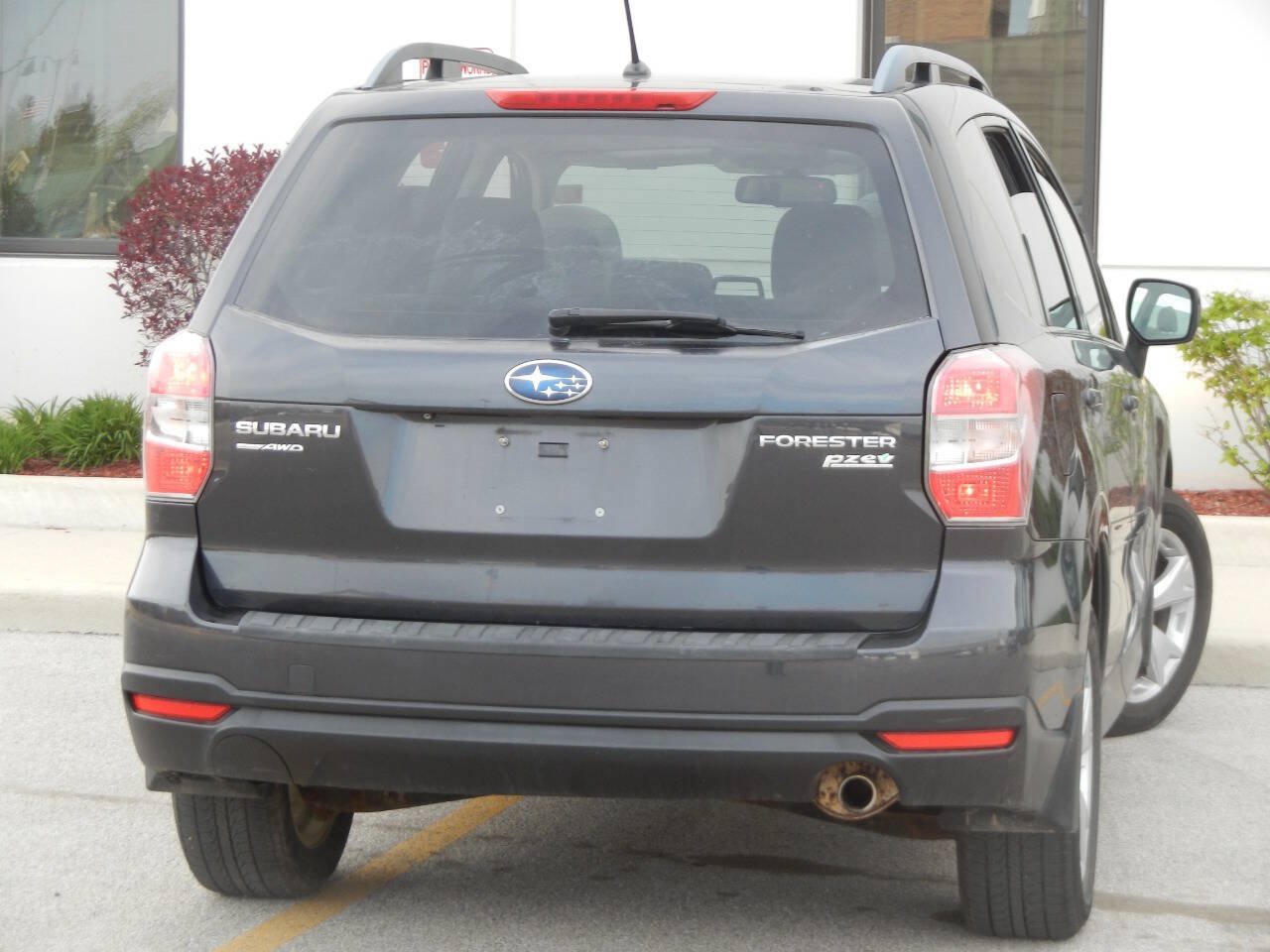 Used 2015 Subaru Forester 2.5i Premium w/ All-Weather Package AWD/4WD image 16