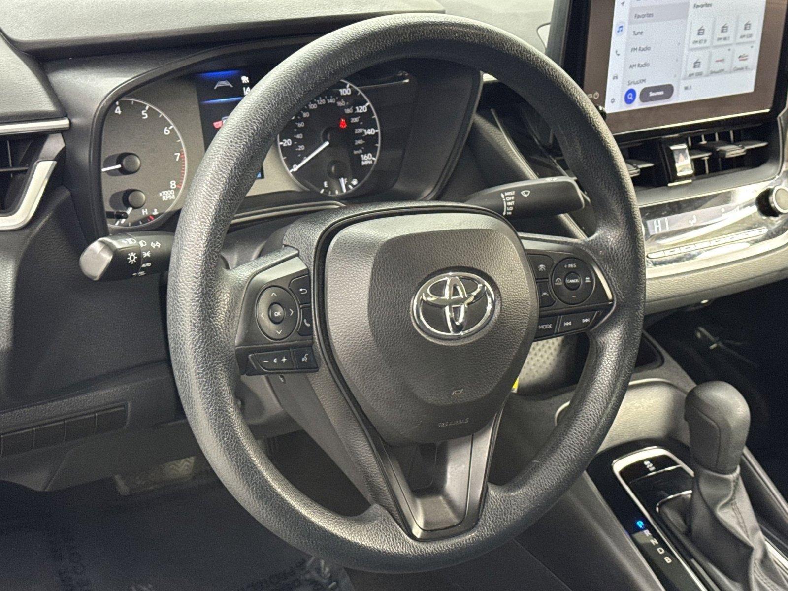 Used 2023 Toyota Corolla LE image 19