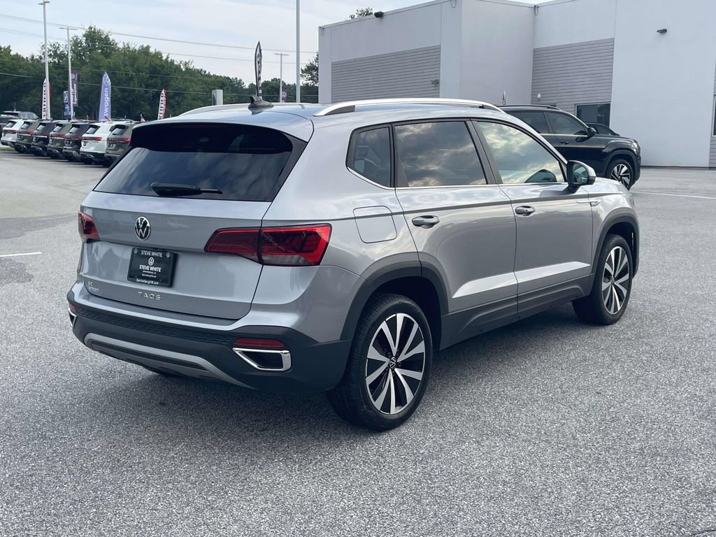Certified 2023 Volkswagen Taos SE FWD image 8