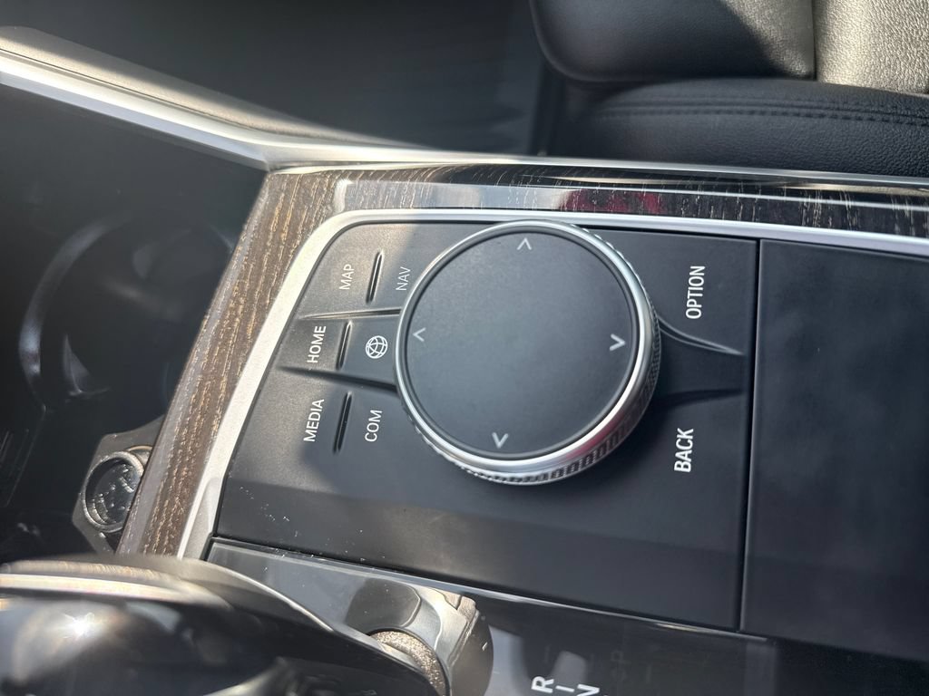 Used 2021 BMW 330i xDrive Sedan w/ Convenience Package AWD/4WD image 30