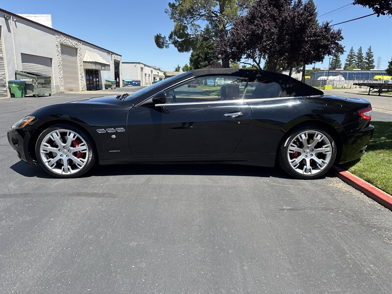 Used 2016 Maserati GranTurismo Convertible RWD image 6