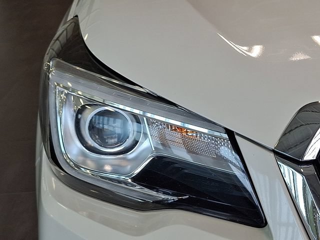 Used 2018 Subaru Forester 2.5i Touring w/ Popular Package #3B AWD/4WD image 8