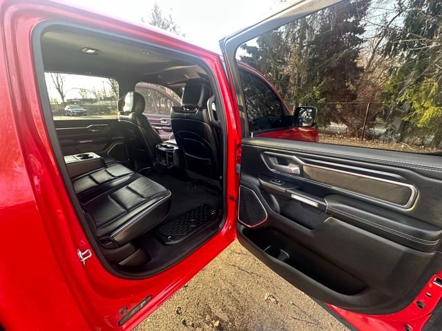 Used 2024 RAM 1500 Laramie image 27