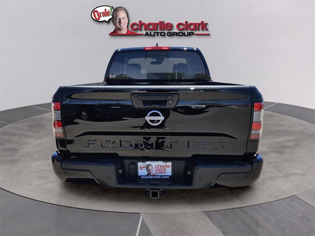 Used 2025 Nissan Frontier SV w/ SV Convenience Package image 5