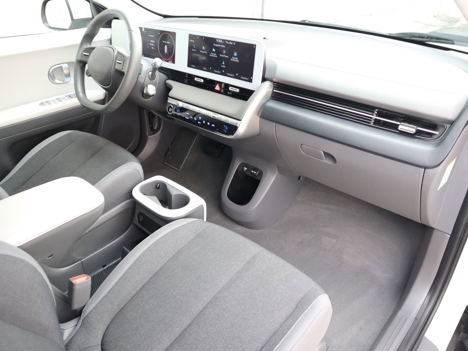 Used 2024 Hyundai Ioniq 5 SE image 43