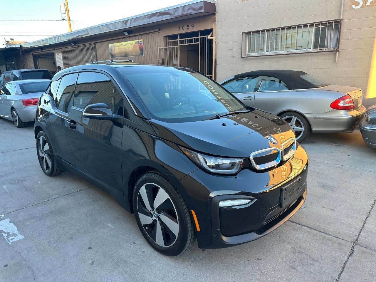 Used 2018 BMW i3 Base 4dr Hatchback RWD image 10