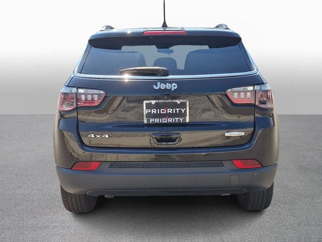 Used 2024 Jeep Compass Latitude AWD/4WD image 5