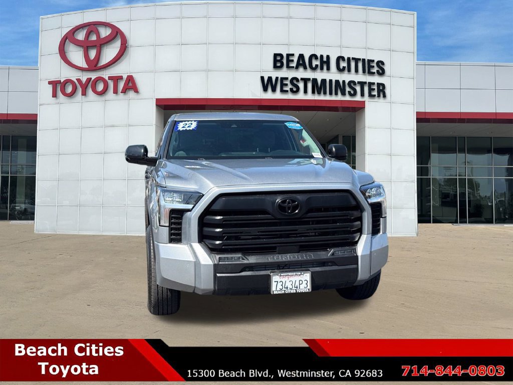Used 2022 Toyota Tundra SR5 w/ Convenience Package RWD image 3