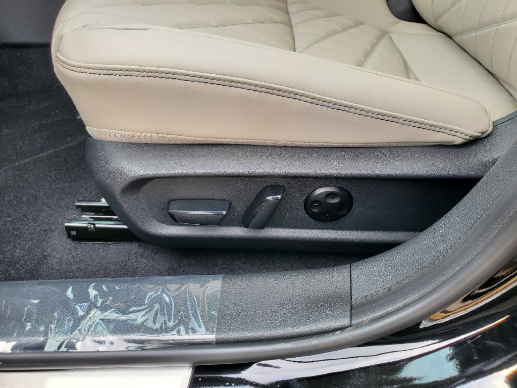 New 2026 Nissan Sentra SL w/ Floor Mat Package FWD image 18
