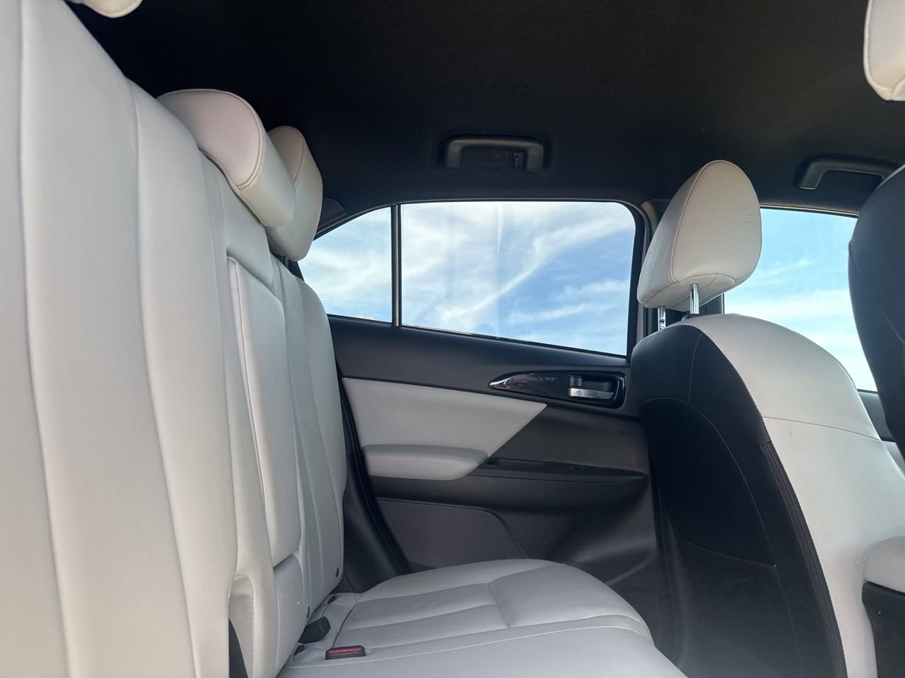 Used 2025 Mitsubishi Eclipse Cross SEL image 32