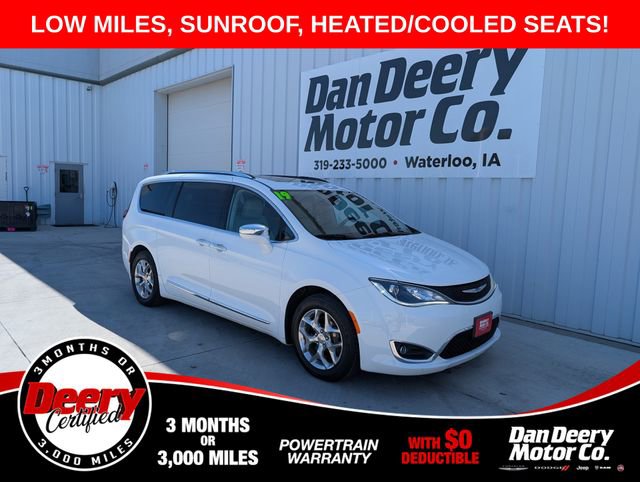 Used 2019 Chrysler Pacifica Limited FWD image 1