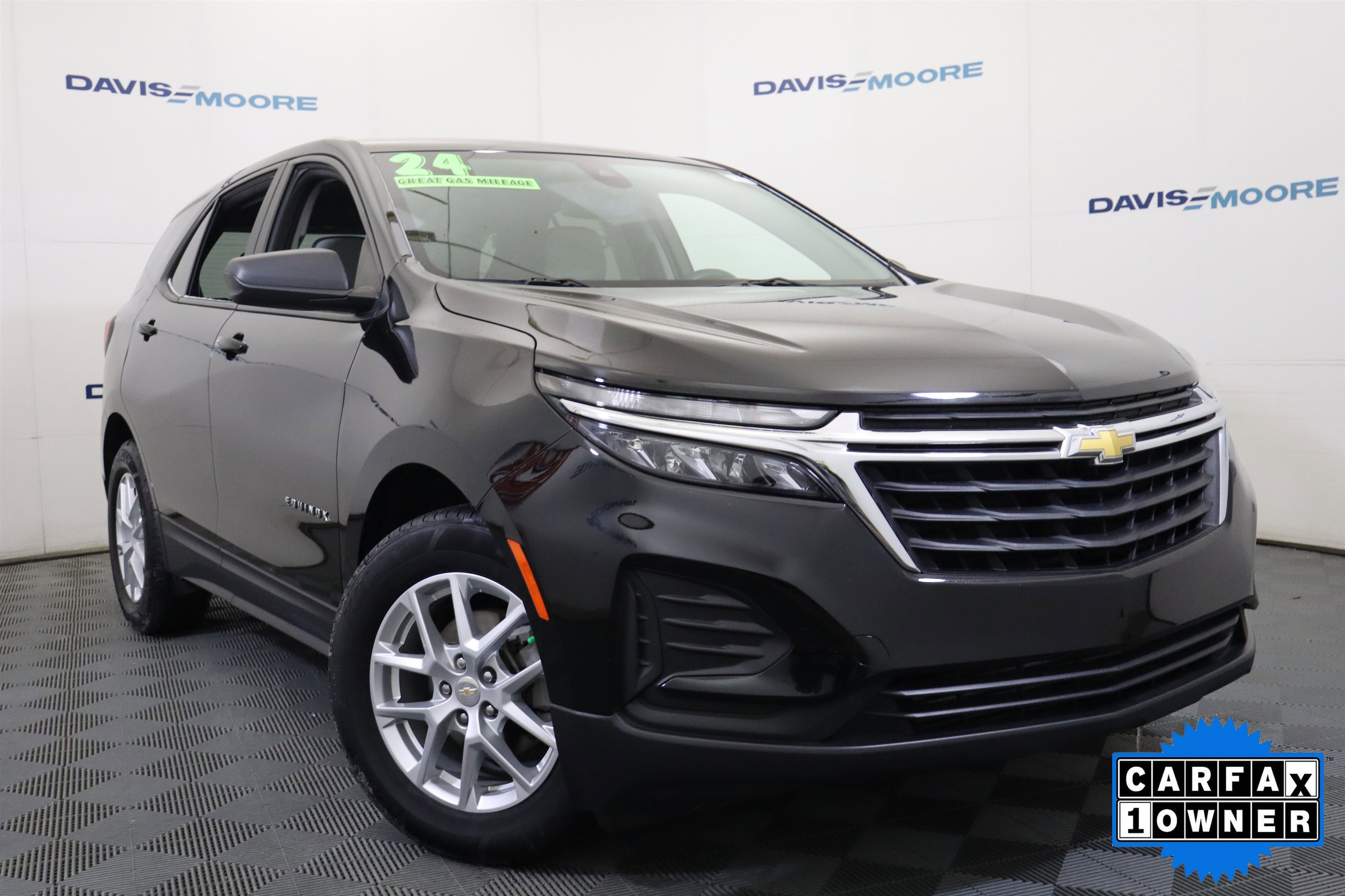 Used 2024 Chevrolet Equinox LS image 2