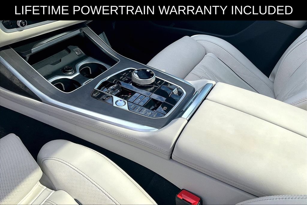 Used 2025 BMW X7 M60i AWD/4WD image 13