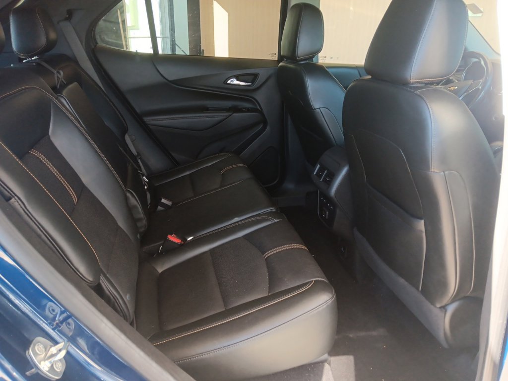 Used 2022 Chevrolet Equinox Premier AWD/4WD image 22