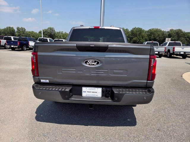 Used 2026 Ford F150 XLT w/ XLT Black Appearance Package RWD image 10