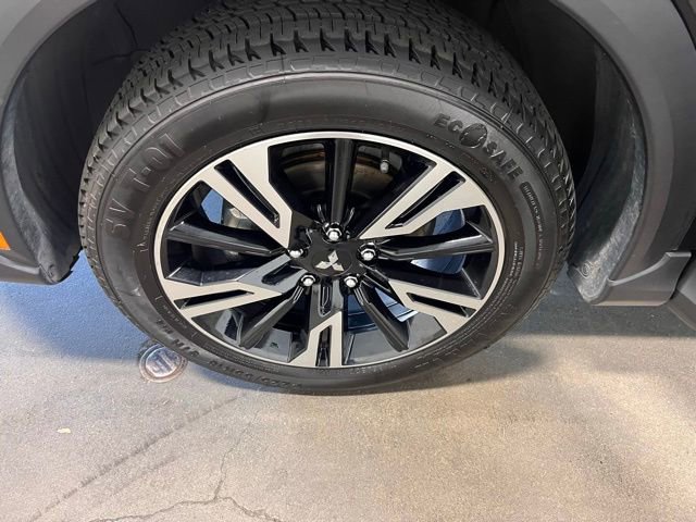 Used 2024 Mitsubishi Eclipse Cross SE image 30