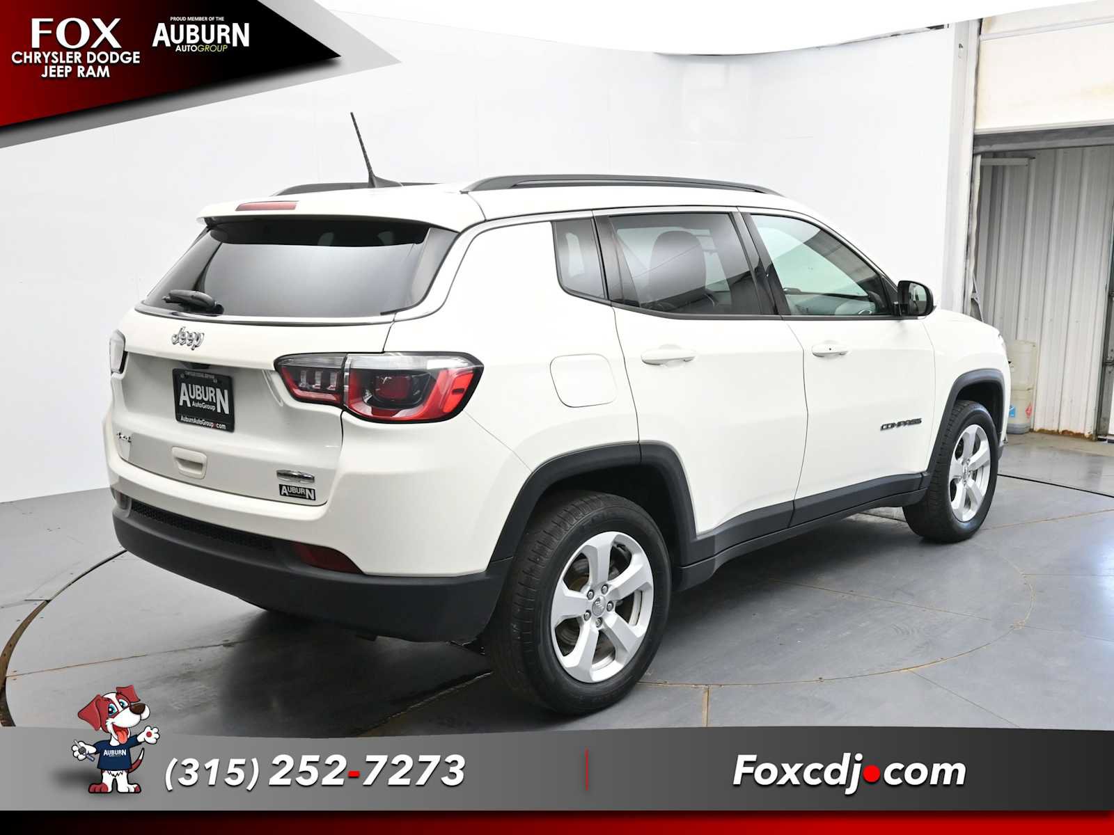 Used 2019 Jeep Compass Latitude w/ Cold Weather Group AWD/4WD image 15