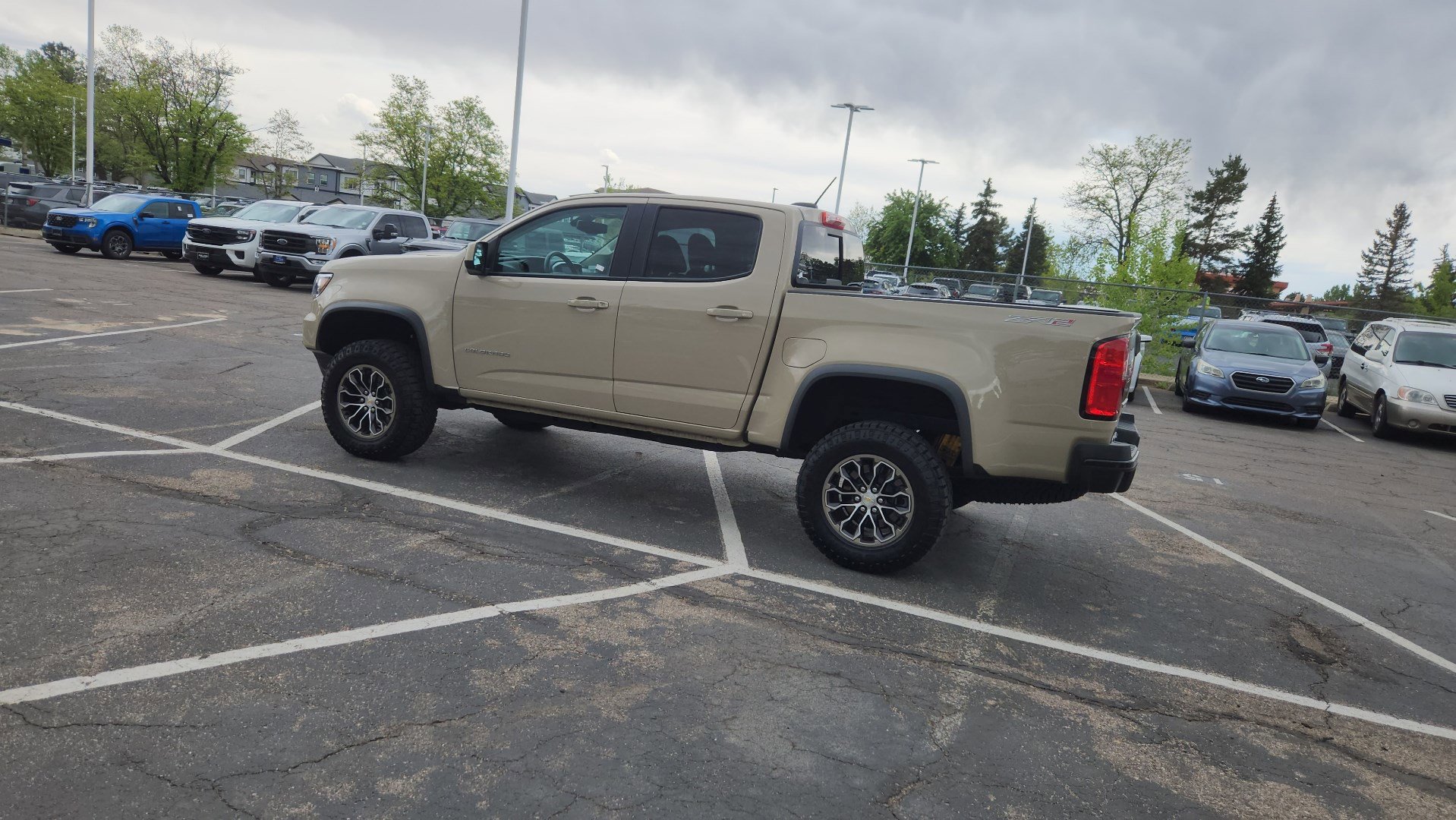 Used 2022 Chevrolet Colorado ZR2 AWD/4WD image 7