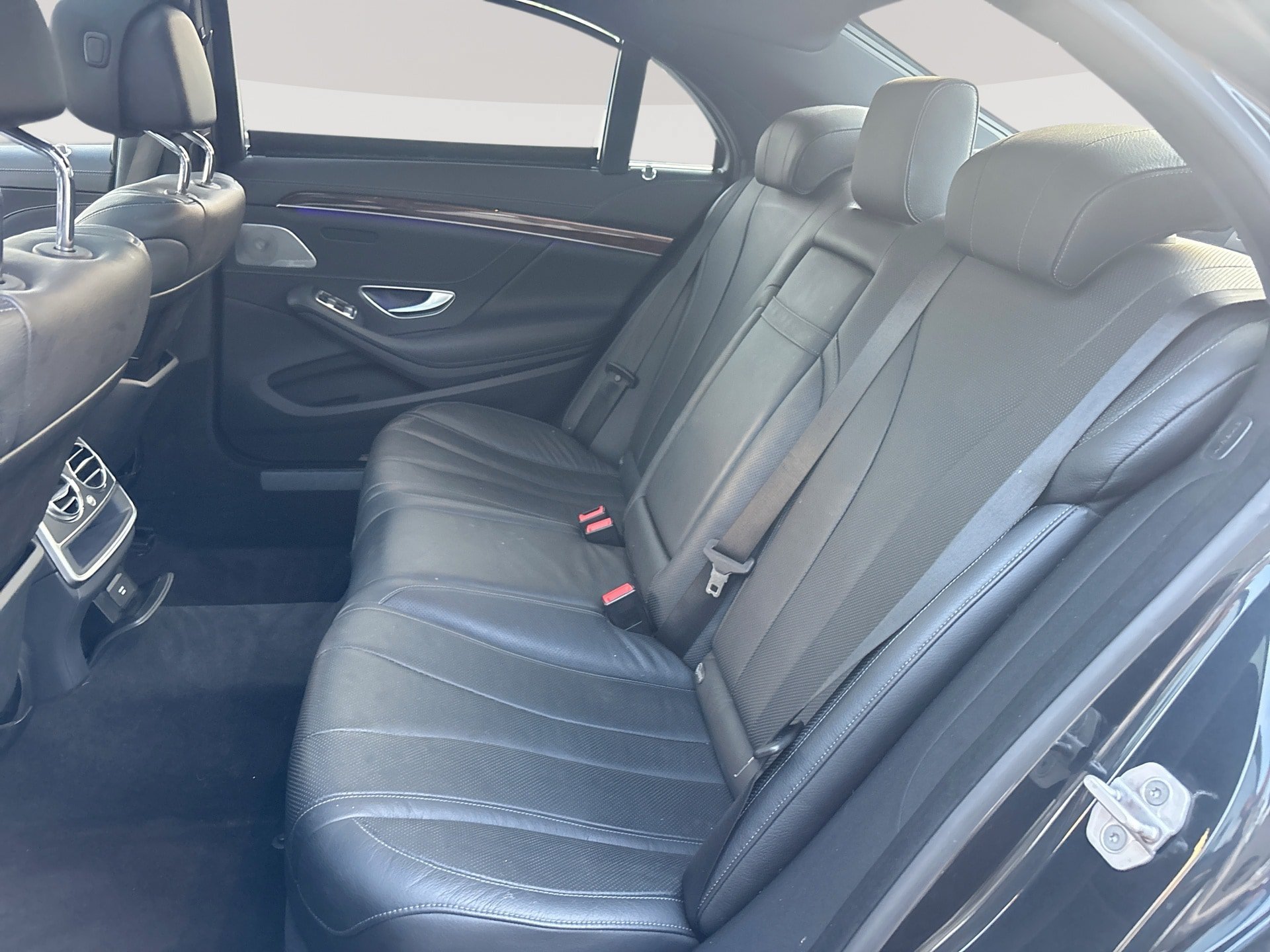 Used 2015 Mercedes-Benz S 550 4MATIC Sedan image 26