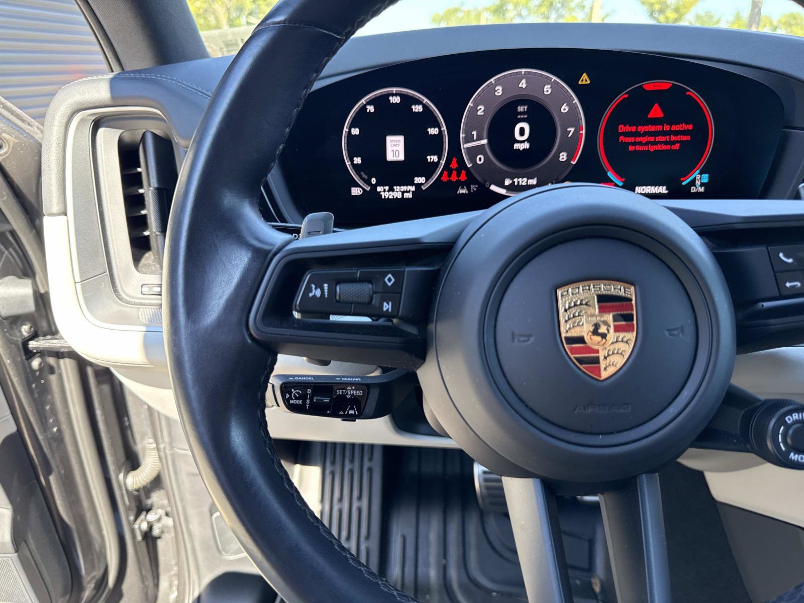 Certified 2024 Porsche Cayenne S image 32