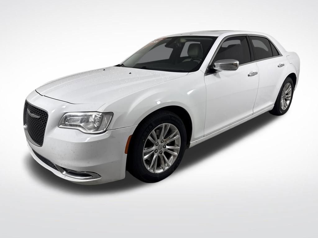 Used 2016 Chrysler 300 C image 7