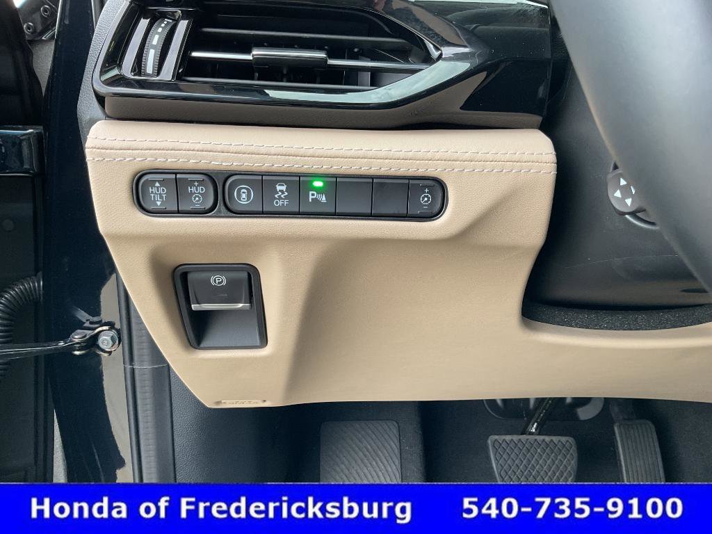 Used 2025 Acura MDX SH-AWD w/ Advance Package image 35